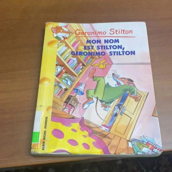 4  for $10 Young readers book - Picture 5 of 5